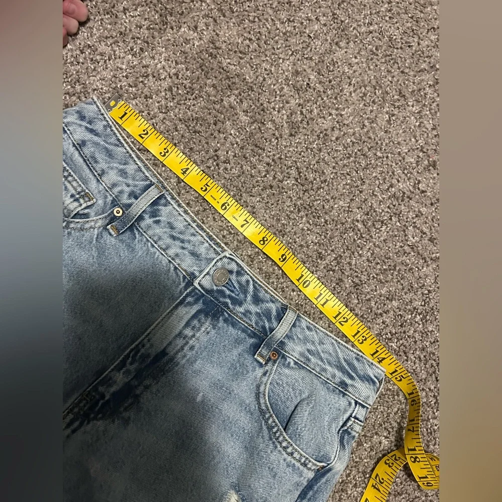 PacSun Mom Jeans Size 28 High Rise Distressed Light Wash Straight Leg
